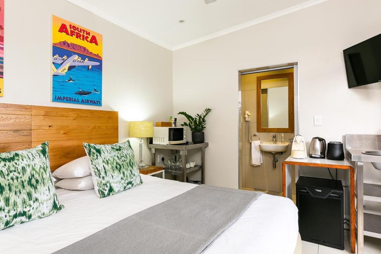 Stone Cottages - Camps Bay Village