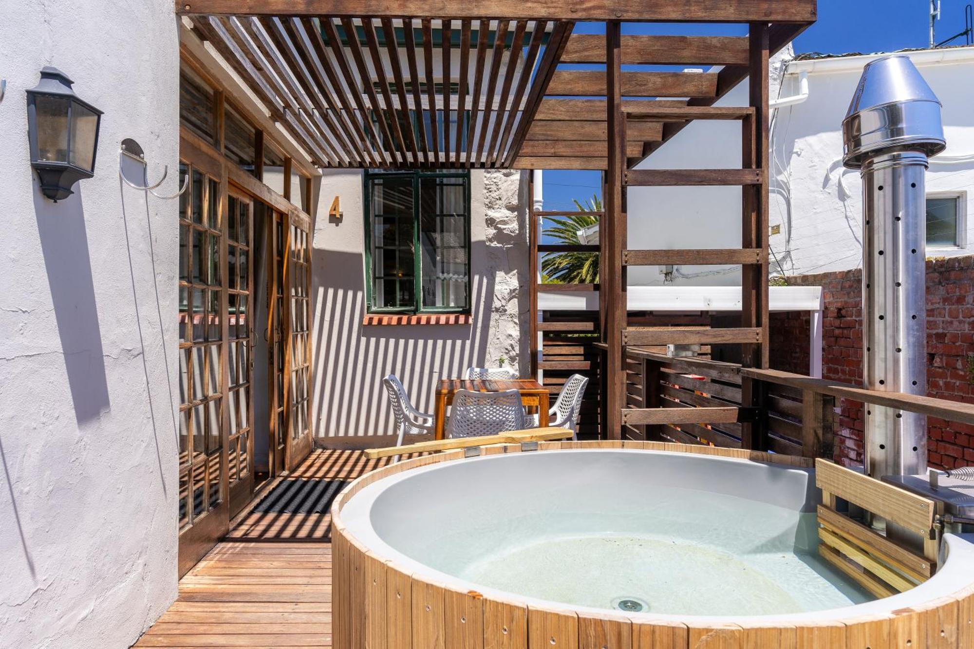 Stone Cottages - Camps Bay Village * Cape Town